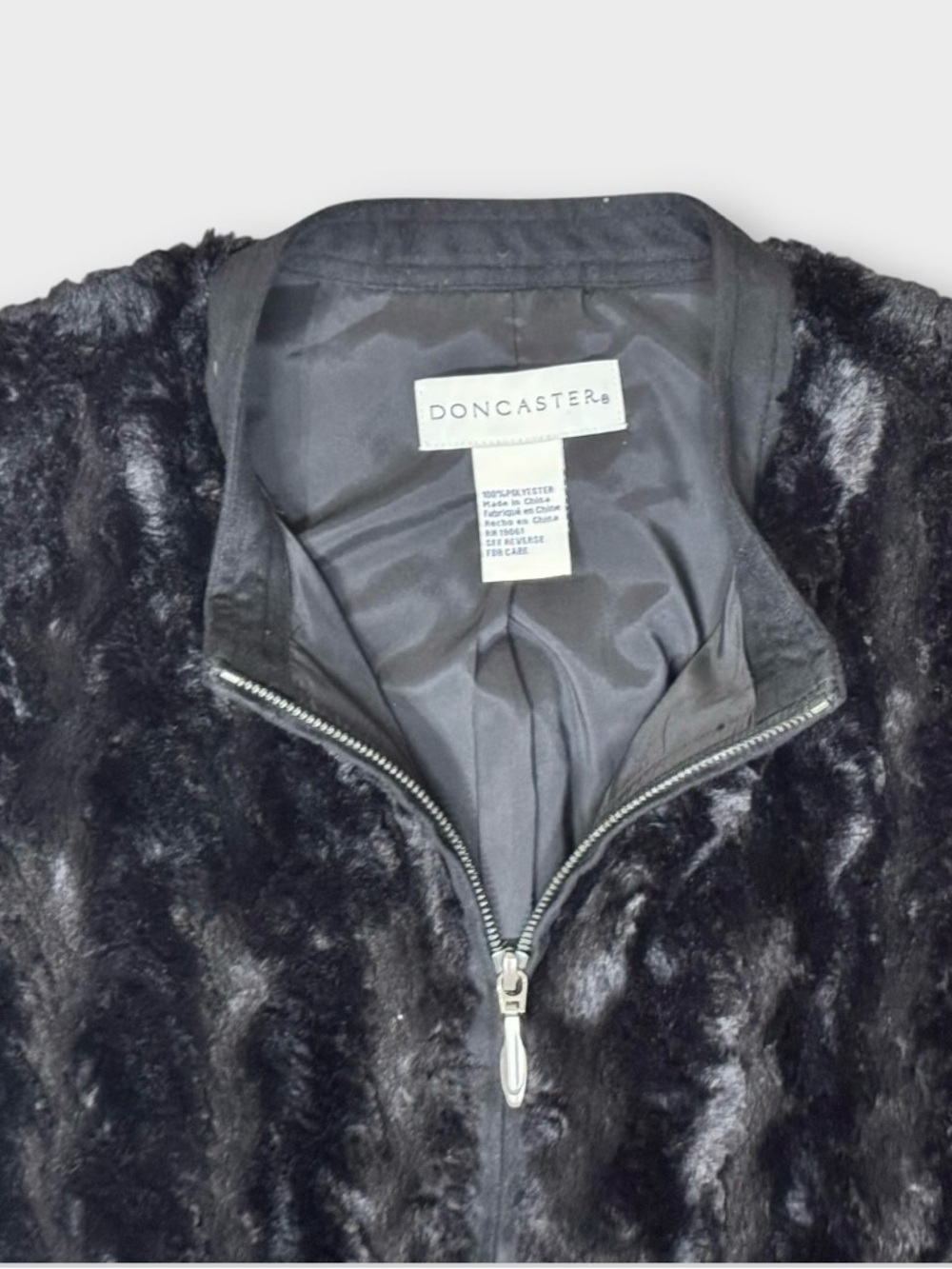 Doncaster Black Faux Fur Zip Vest, Size 10 - Picture 3 of 10